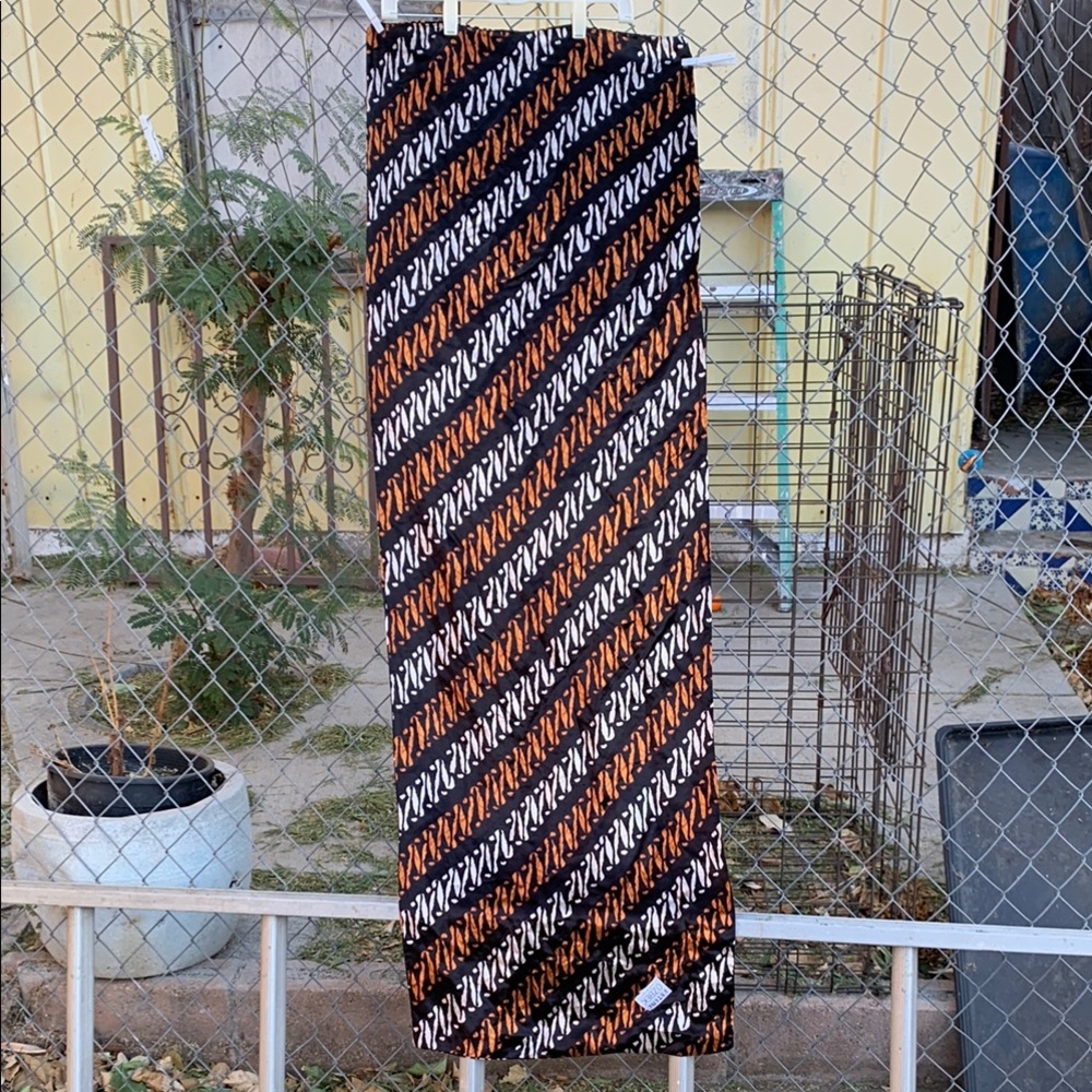 Vintage Future Ozbek Crushed Velvet Scarf Wrap Made In Italy